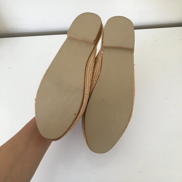 Handmade Raffia Slippers - Picture 8 of 8